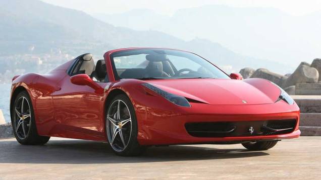 Ferrari 458 Italia: se a Via Italia, importadora oficial da marca de Maranello, não terá estande no Anhembi, a Fiat resolverá este problema com a versão Spider | <a href="https://preprod.quatrorodas.abril.com.br/salao-do-automovel/2012/noticias/estande-fiat-tera-f" rel="migration"></a> Ferrari 458 Italia: se a Via Italia, importadora oficial da marca de Maranello, não terá estande no Anhembi, a Fiat resolverá este problema com a versão Spider | <a href="https://preprod.quatrorodas.abril.com.br/salao-do-automovel/2012/noticias/estande-fiat-tera-f" rel="migration"></a>