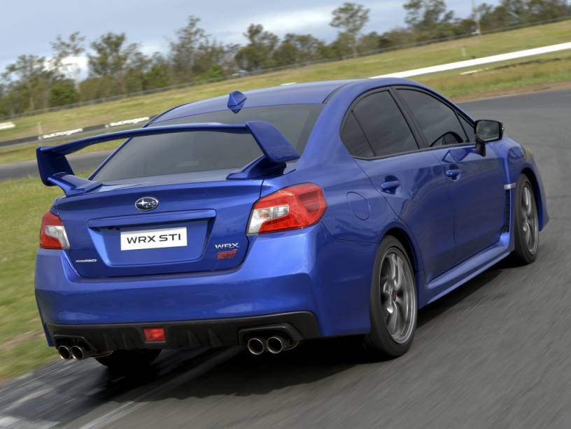 <strong>Subaru WRX/WRX STI</strong> – O sedã esportivo, que deixou de lado o nome Impreza para chama-se apenas WRX, chegou ao Brasil em duas versões: a “convencional” e <a href="https://preprod.quatrorodas.abril.com.br/materia/subaru-wrx-sti-x-mitsubishi-lancer-evo-x-john-easton-907181/" rel="a mais apimentada STI" target="_blank">a mais apimentada STI</a>. 