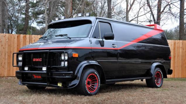 Esquadrão Classe A (1983-1987) - Time divertido de veteranos do Vietnã que foge dos militares e ainda encontram tempo pra ajudar inocentes enquanto viajam numa GMC Vandura (G-1500) customizada. Esquadrão Classe A (1983-1987) - Time divertido de veteranos do Vietnã que foge dos militares e ainda encontram tempo pra ajudar inocentes enquanto viajam numa GMC Vandura (G-1500) customizada.