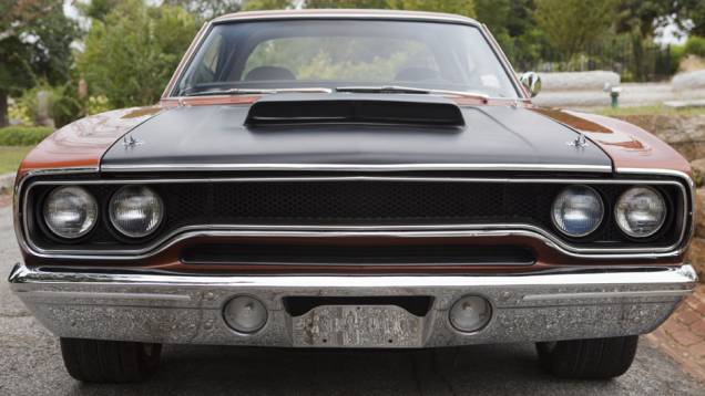 O Plymouth Roadrunne é dirigido por Dominic Toretto (Vin Diesel) em uma das cenas de perseguição do filme | <a href="https://preprod.quatrorodas.abril.com.br/galerias/especiais/gatas-velozes-furiosos-852096.shtml" target="_blank" rel="migration">7 gatas de Velozes 7</a> | <a href="htt" rel="migration"></a> O Plymouth Roadrunne é dirigido por Dominic Toretto (Vin Diesel) em uma das cenas de perseguição do filme | <a href="https://preprod.quatrorodas.abril.com.br/galerias/especiais/gatas-velozes-furiosos-852096.shtml" target="_blank" rel="migration">7 gatas de Velozes 7</a> | <a href="htt" rel="migration"></a>
