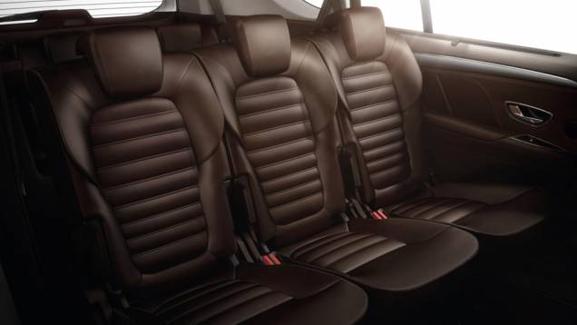 Modelo terá versões para cinco ou sete ocupantes | <a href="https://preprod.quatrorodas.abril.com.br/noticias/saloes/paris-2014/novo-espace-chega-cara-crossover-802372.shtml" rel="migration">Leia mais</a> Modelo terá versões para cinco ou sete ocupantes | <a href="https://preprod.quatrorodas.abril.com.br/noticias/saloes/paris-2014/novo-espace-chega-cara-crossover-802372.shtml" rel="migration">Leia mais</a>