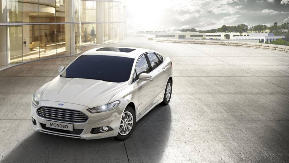 Os motores serão 1.0, 1.5, 1.6 e 2.0 | <a href="https://preprod.quatrorodas.abril.com.br/noticias/saloes/paris-2014/ford-mostra-mondeo-europeu-salao-paris-804106.shtml" rel="migration">Leia mais</a>