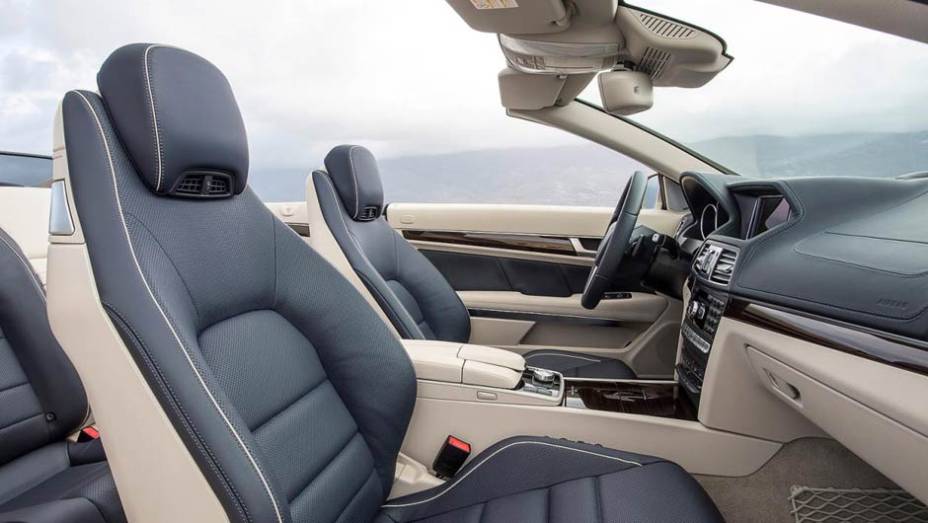 O interior esbanja requinte para quatro pessoas | <a href="https://preprod.quatrorodas.abril.com.br/saloes/detroit/2013/mercedes-benz-classe-coupe-cabriolet-730406.shtml" rel="migration">Leia mais</a>