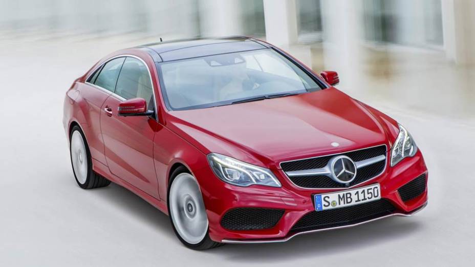 A reestiliza&ccedil;&atilde;o parece ter ficado ainda melhor no cup&ecirc; | <a href="https://preprod.quatrorodas.abril.com.br/saloes/detroit/2013/mercedes-benz-classe-coupe-cabriolet-730406.shtml" rel="migration">Leia mais</a>