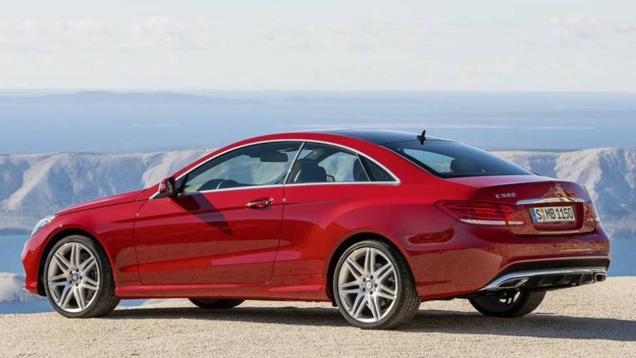 A gama de motoriza&ccedil;&otilde;es &eacute; a mesma da gera&ccedil;&atilde;o anterior | <a href="https://preprod.quatrorodas.abril.com.br/saloes/detroit/2013/mercedes-benz-classe-coupe-cabriolet-730406.shtml" rel="migration">Leia mais</a>