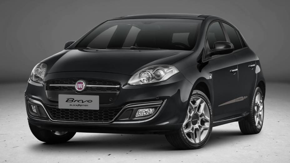 A série limitada Blackmotion é uma das novidades da linha 2016, aliando um visual mais esportivo ao motor 1.8 16V | <a href="https://preprod.quatrorodas.abril.com.br/noticias/fabricantes/fiat-lanca-bravo-reestilizado-831820.shtml" rel="migration">Leia mais</a>