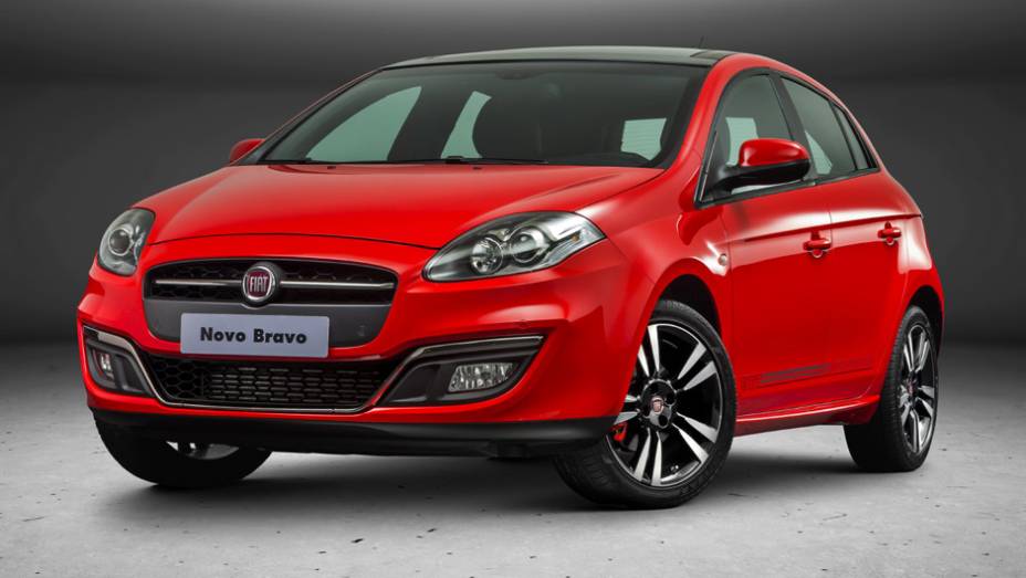 O esportivo T-Jet ganhou uma apar&ecirc;ncia mais invocada com a reestiliza&ccedil;&atilde;o | <a href="https://preprod.quatrorodas.abril.com.br/noticias/fabricantes/fiat-lanca-bravo-reestilizado-831820.shtml" rel="migration">Leia mais</a>