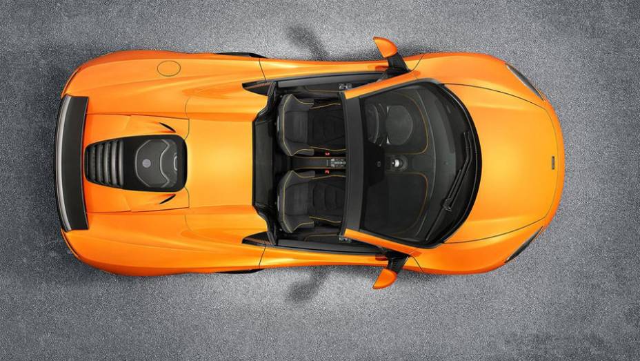 Até visto de cima o 650S impressiona pelas linhas agressivas | <a href="https://preprod.quatrorodas.abril.com.br/noticias/saloes/genebra-2014/mclaren-revela-650s-spider-775286.shtml" rel="migration">Leia mais</a>