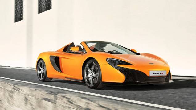 Assim como o cupê, o 650S Spider tem um motor 3.8 V8 biturbo, com 650 cv e torque máximo de 69,1 mkgf | <a href="https://preprod.quatrorodas.abril.com.br/noticias/saloes/genebra-2014/mclaren-revela-650s-spider-775286.shtml" rel="migration">Leia mais</a> Assim como o cupê, o 650S Spider tem um motor 3.8 V8 biturbo, com 650 cv e torque máximo de 69,1 mkgf | <a href="https://preprod.quatrorodas.abril.com.br/noticias/saloes/genebra-2014/mclaren-revela-650s-spider-775286.shtml" rel="migration">Leia mais</a>
