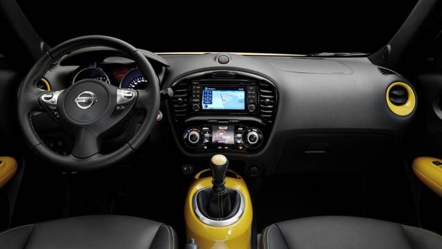 O interior ainda é atual, e talvez por isso é que mudou pouco | <a href="https://preprod.quatrorodas.abril.com.br/noticias/saloes/genebra-2014/nissan-renova-crossover-juke-775338.shtml" rel="migration">Leia mais</a> O interior ainda é atual, e talvez por isso é que mudou pouco | <a href="https://preprod.quatrorodas.abril.com.br/noticias/saloes/genebra-2014/nissan-renova-crossover-juke-775338.shtml" rel="migration">Leia mais</a>