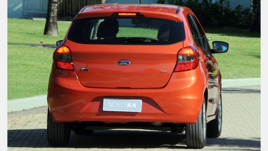 Em outubro, o Ka ganha motor 1.5 | <a href="https://preprod.quatrorodas.abril.com.br/carros/lancamentos/ford-ka-794793.shtml" rel="migration">Leia mais</a>