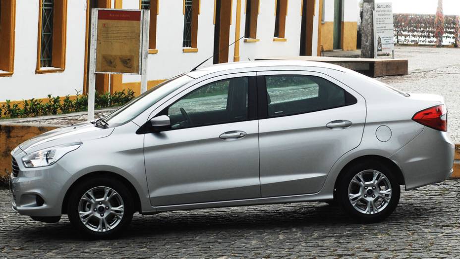 Ka+ com o motor Sigma 1.5 (até 110 cv com etanol) chega em setembro | <a href="https://preprod.quatrorodas.abril.com.br/carros/lancamentos/ford-ka-794793.shtml" rel="migration">Leia mais</a>