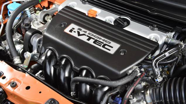 O motor 2.4 i-VTEC entrega 206 cv, mais do que os 192 cv do antigo Si sedã | <a href="https://preprod.quatrorodas.abril.com.br/carros/lancamentos/honda-civic-si-805295.shtml" rel="migration">Leia mais</a> O motor 2.4 i-VTEC entrega 206 cv, mais do que os 192 cv do antigo Si sedã | <a href="https://preprod.quatrorodas.abril.com.br/carros/lancamentos/honda-civic-si-805295.shtml" rel="migration">Leia mais</a>