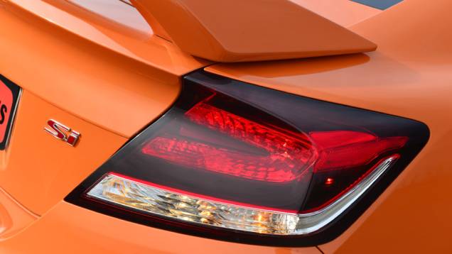Sua apresentação oficial acontecerá durante o Salão do Automóvel de São Paulo | <a href="https://preprod.quatrorodas.abril.com.br/carros/lancamentos/honda-civic-si-805295.shtml" rel="migration">Leia mais</a> Sua apresentação oficial acontecerá durante o Salão do Automóvel de São Paulo | <a href="https://preprod.quatrorodas.abril.com.br/carros/lancamentos/honda-civic-si-805295.shtml" rel="migration">Leia mais</a>