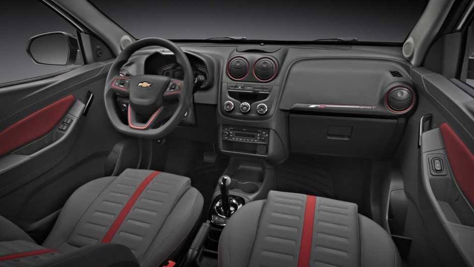 Um novo volante multifuncional e acabamento exclusivo s&atilde;o as principais novidades internas do carro | <a href="https://preprod.quatrorodas.abril.com.br/carros/lancamentos/chevrolet-agile-2014-756376.shtml" rel="migration">Leia mais</a>