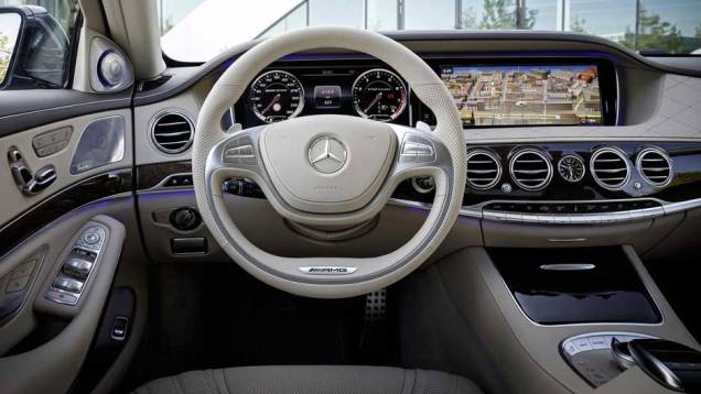 Seu torque máximo é de 102 mkgf, disponíveis entre 2.300 e 4.300 rpm | <a href="https://preprod.quatrorodas.abril.com.br/carros/lancamentos//mercedes-benz-s65-amg-759711.shtml" rel="migration">Leia mais</a> Seu torque máximo é de 102 mkgf, disponíveis entre 2.300 e 4.300 rpm | <a href="https://preprod.quatrorodas.abril.com.br/carros/lancamentos//mercedes-benz-s65-amg-759711.shtml" rel="migration">Leia mais</a>