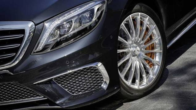 Disponível apenas na configuração de entre-eixos alongado, o S65 AMG será lançado em março por módicos 232.050 euros | <a href="https://preprod.quatrorodas.abril.com.br/carros/lancamentos//mercedes-benz-s65-amg-759711.shtml" rel="migration">Leia mais</a> Disponível apenas na configuração de entre-eixos alongado, o S65 AMG será lançado em março por módicos 232.050 euros | <a href="https://preprod.quatrorodas.abril.com.br/carros/lancamentos//mercedes-benz-s65-amg-759711.shtml" rel="migration">Leia mais</a>