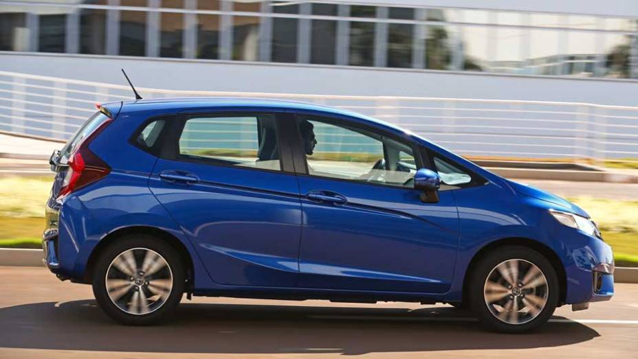 O design permanece o mesmo, mas o conteúdo traz mudanças em algumas versões | <a href="https://preprod.quatrorodas.abril.com.br/noticias/fabricantes/honda-lanca-linha-2016-fit-874082.shtml" rel="migration">Leia mais</a>