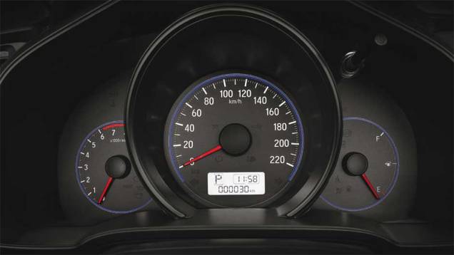 A antiga iluminação âmbar foi substituída por uma mais moderna, com tons de azul e branco na versão LX | <a href="https://preprod.quatrorodas.abril.com.br/noticias/fabricantes/honda-lanca-linha-2016-fit-874082.shtml" rel="migration">Leia mais</a> A antiga iluminação âmbar foi substituída por uma mais moderna, com tons de azul e branco na versão LX | <a href="https://preprod.quatrorodas.abril.com.br/noticias/fabricantes/honda-lanca-linha-2016-fit-874082.shtml" rel="migration">Leia mais</a>