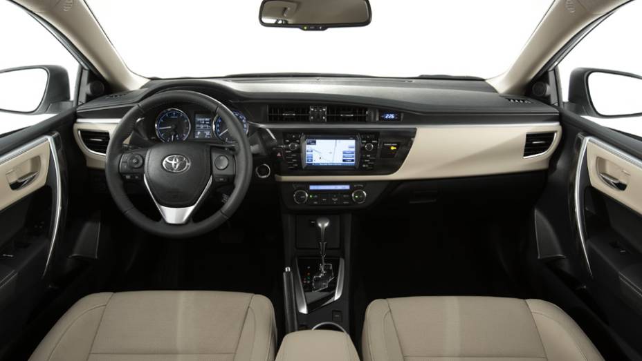 A lista de equipamentos de série traz itens como ar-condicionado, direção com assistência elétrica, cinco airbags, computador de bordo com seis funções | <a href="https://preprod.quatrorodas.abril.com.br/carros/lancamentos/novo-toyota-corolla-776356.shtml" rel="migration">Leia ma</a>