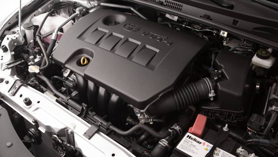 S&atilde;o duas op&ccedil;&otilde;es de motoriza&ccedil;&atilde;o: 1.8 16V Dual VVT-i e 2.0 16V VVT-i nas vers&otilde;es mais caras | <a href="https://preprod.quatrorodas.abril.com.br/carros/lancamentos/novo-toyota-corolla-776356.shtml" rel="migration">Leia mais</a>