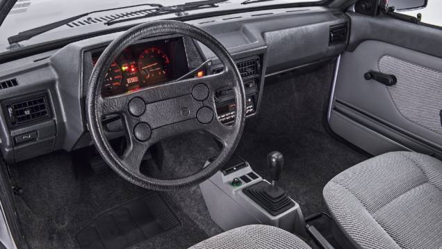 Volante do Gol GTi, mas sem o charme do câmbio imitando bola de futebol | <a href="https://preprod.quatrorodas.abril.com.br/carros/classicos-brasileiros/volkswagen-gol-copa-790738.shtml" rel="migration">Leia mais</a> Volante do Gol GTi, mas sem o charme do câmbio imitando bola de futebol | <a href="https://preprod.quatrorodas.abril.com.br/carros/classicos-brasileiros/volkswagen-gol-copa-790738.shtml" rel="migration">Leia mais</a>