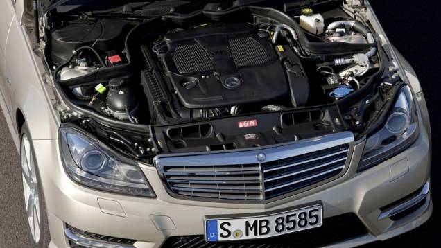 Em plena meia-idade da geração atual, o modelo muda design, motor e interior para encarar os novos rivais Em plena meia-idade da geração atual, o modelo muda design, motor e interior para encarar os novos rivais