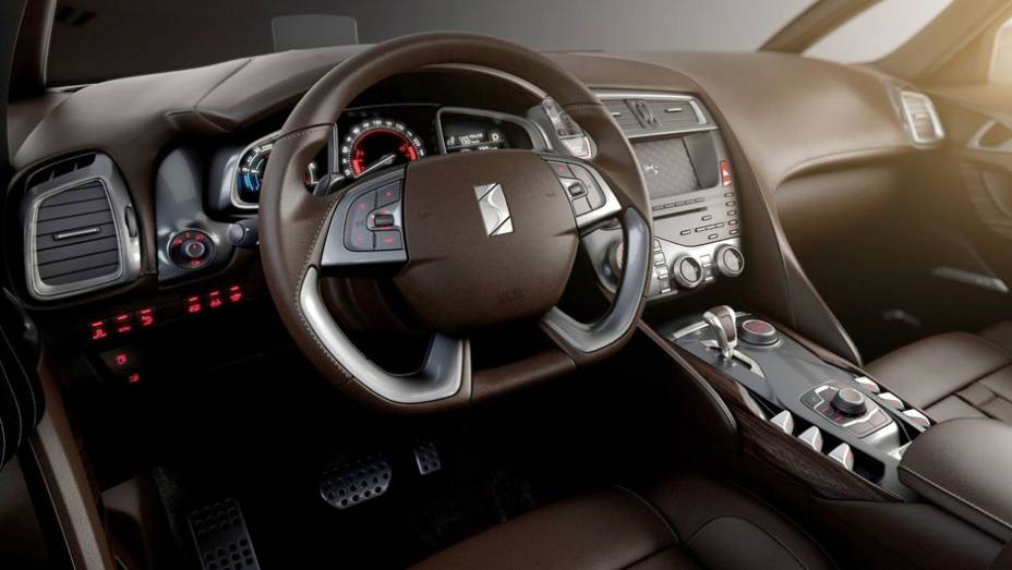 Citro&euml;n DS5 | <a href="https://preprod.quatrorodas.abril.com.br/salao-do-automovel/2012/carros/ds5-703947.shtml" rel="migration">Leia mais</a>