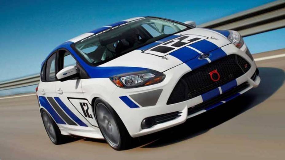 Focus ST-R - <a href="https://preprod.quatrorodas.abril.com.br/reportagens/salao/ford-focus-st-639743.shtml" rel="migration">Leia mais</a>