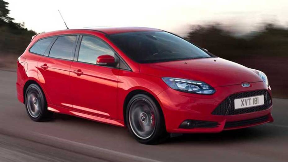 Focus ST Wagon - <a href="https://preprod.quatrorodas.abril.com.br/reportagens/salao/ford-focus-st-639743.shtml" rel="migration">Leia mais</a>