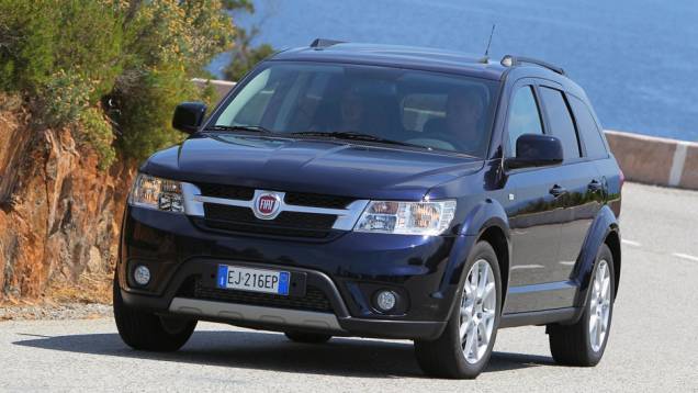 Sinal dos tempos: crossover projetado pela Dodge ganha cidadania italiana Sinal dos tempos: crossover projetado pela Dodge ganha cidadania italiana