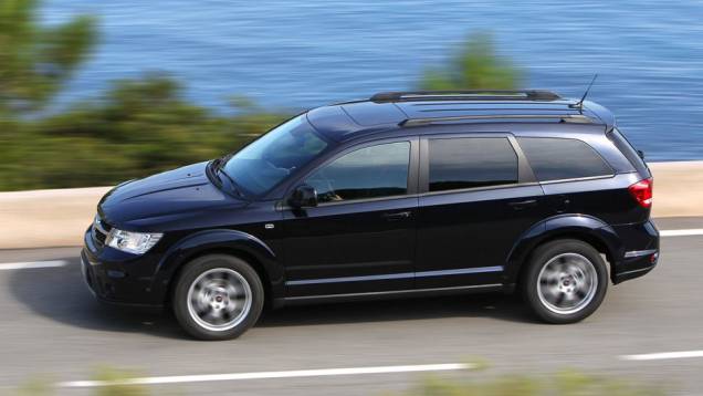 Sinal dos tempos: crossover projetado pela Dodge ganha cidadania italiana Sinal dos tempos: crossover projetado pela Dodge ganha cidadania italiana