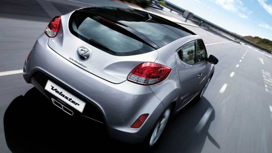 <a href="https://preprod.quatrorodas.abril.com.br/carros/lancamentos/hyundai-veloster-641581.shtml" rel="migration">Leia mais</a>