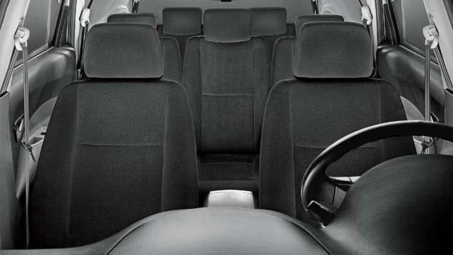 Minivan é o terceiro modelo da marca a desembarcar no Brasil. <a href="https://preprod.quatrorodas.abril.com.br/carros/lancamentos/jac-j6-635765.shtml" rel="migration">Leia mais</a> Minivan é o terceiro modelo da marca a desembarcar no Brasil. <a href="https://preprod.quatrorodas.abril.com.br/carros/lancamentos/jac-j6-635765.shtml" rel="migration">Leia mais</a>