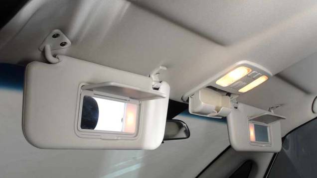 Minivan é o terceiro modelo da marca a desembarcar no Brasil. <a href="https://preprod.quatrorodas.abril.com.br/carros/lancamentos/jac-j6-635765.shtml" rel="migration">Leia mais</a> Minivan é o terceiro modelo da marca a desembarcar no Brasil. <a href="https://preprod.quatrorodas.abril.com.br/carros/lancamentos/jac-j6-635765.shtml" rel="migration">Leia mais</a>