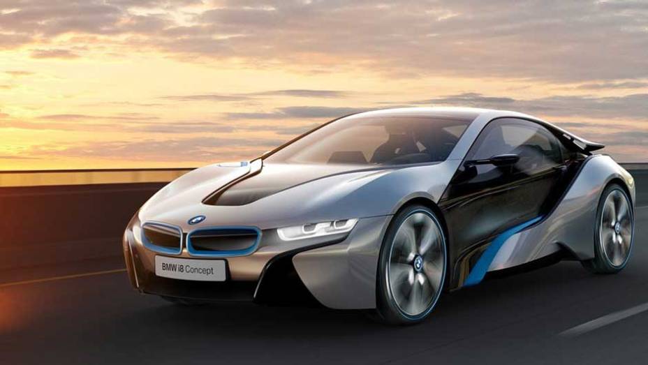 Esportivo de linhas futuristas, ele inaugura a divisão "i" de carros elétricos da BMW. <a href="https://preprod.quatrorodas.abril.com.br/noticias/sustentabilidade-bmw-revela-detalhes-divisao-eletrica-i-natali-chiconi-297169_p.shtml" rel="migration">Leia mais</a>