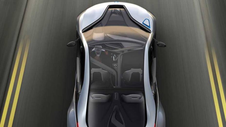 Esportivo de linhas futuristas, ele inaugura a divisão "i" de carros elétricos da BMW. <a href="https://preprod.quatrorodas.abril.com.br/noticias/sustentabilidade-bmw-revela-detalhes-divisao-eletrica-i-natali-chiconi-297169_p.shtml" rel="migration"></a>