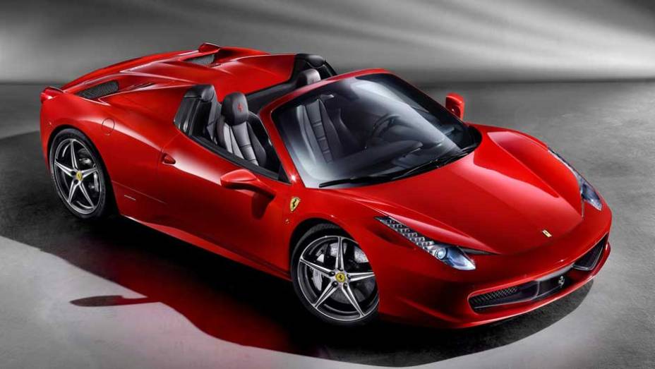 Modelo será o primeiro conversível da Ferrari a ter motor traseiro | <a href="https://preprod.quatrorodas.abril.com.br/noticias/ferrari-revela-detalhes-458-italia-spider-299554_p.shtml" rel="migration">Leia mais</a>