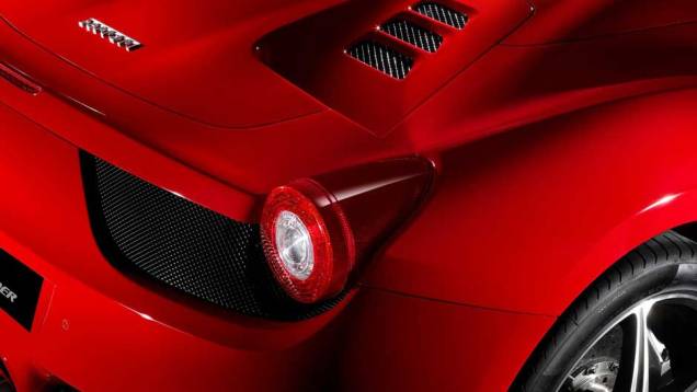 Modelo estará exposto no Salão de Frankfurt | <a href="https://preprod.quatrorodas.abril.com.br/noticias/ferrari-revela-detalhes-458-italia-spider-299554_p.shtml" rel="migration">Leia mais</a> Modelo estará exposto no Salão de Frankfurt | <a href="https://preprod.quatrorodas.abril.com.br/noticias/ferrari-revela-detalhes-458-italia-spider-299554_p.shtml" rel="migration">Leia mais</a>