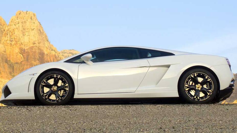 Distribui&ccedil;&atilde;o concentra 43% do peso na dianteira e 57% na traseira | <a href="https://preprod.quatrorodas.abril.com.br/noticias/lamborghini-ira-exibir-gallardo-lp-560-4-sao-paulo-299619_p.shtml" rel="migration">Leia mais</a>