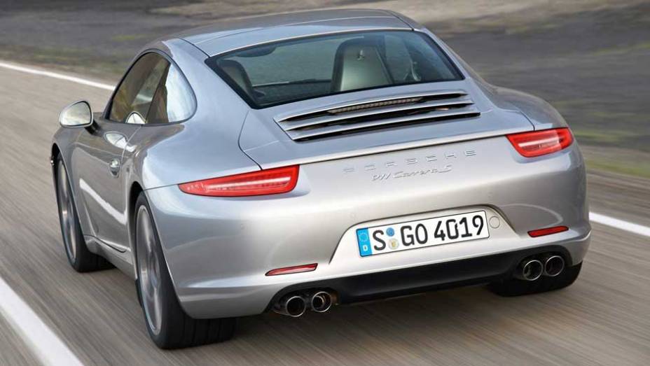 Apresentação ao público será no Salão de Frankfurt | <a href="https://preprod.quatrorodas.abril.com.br/carros/lancamentos/porsche-911-carrera-carrera-s-2012-637431.shtml" target="_blank" rel="migration">Leia mais</a>