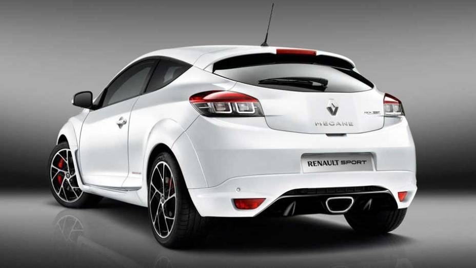 Edi&ccedil;&atilde;o especial tem pre&ccedil;o de US$ 48.990 d&oacute;lares | <a href="https://preprod.quatrorodas.abril.com.br/noticias/renault-apresenta-megane-r-s-250-monaco-gp-300252_p.shtml" rel="migration">Leia mais</a>