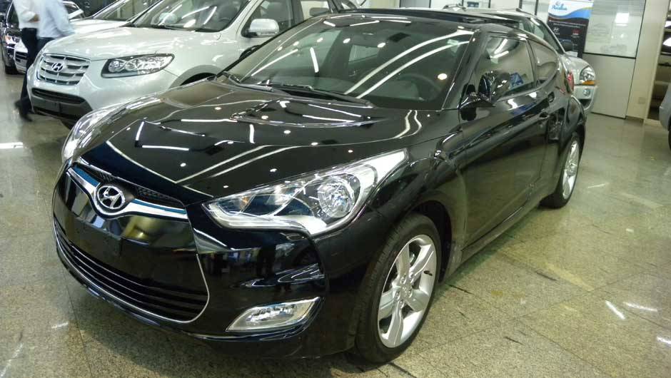 Veloster na concessionária