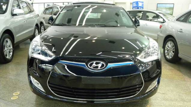 Hyundai Veloster | <a href="https://preprod.quatrorodas.abril.com.br/noticias/veloster-elantra-ja-estao-venda-concessionarias-hyundai-303518_p.shtml" rel="migration">Leia mais</a> Hyundai Veloster | <a href="https://preprod.quatrorodas.abril.com.br/noticias/veloster-elantra-ja-estao-venda-concessionarias-hyundai-303518_p.shtml" rel="migration">Leia mais</a>