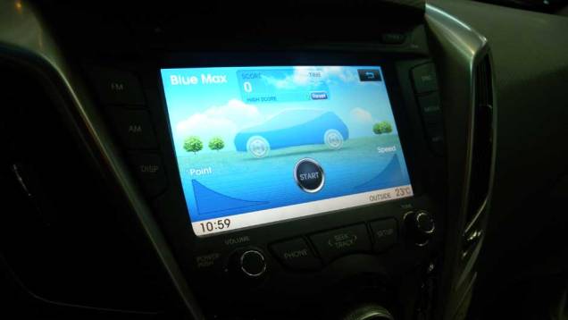 Hyundai Veloster | <a href="https://preprod.quatrorodas.abril.com.br/noticias/veloster-elantra-ja-estao-venda-concessionarias-hyundai-303518_p.shtml" rel="migration">Leia mais</a> Hyundai Veloster | <a href="https://preprod.quatrorodas.abril.com.br/noticias/veloster-elantra-ja-estao-venda-concessionarias-hyundai-303518_p.shtml" rel="migration">Leia mais</a>