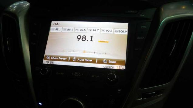 Hyundai Veloster | <a href="https://preprod.quatrorodas.abril.com.br/noticias/veloster-elantra-ja-estao-venda-concessionarias-hyundai-303518_p.shtml" rel="migration">Leia mais</a> Hyundai Veloster | <a href="https://preprod.quatrorodas.abril.com.br/noticias/veloster-elantra-ja-estao-venda-concessionarias-hyundai-303518_p.shtml" rel="migration">Leia mais</a>
