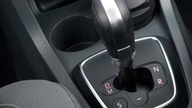 A transmissão automatizada I-Motion proporciona a comodidade de guiar sem trocar marchas. | <a href="https://preprod.quatrorodas.abril.com.br/carros/lancamentos/volkswagen-space-cross-638261.shtml" rel="migration">Leia mais</a> A transmissão automatizada I-Motion proporciona a comodidade de guiar sem trocar marchas. | <a href="https://preprod.quatrorodas.abril.com.br/carros/lancamentos/volkswagen-space-cross-638261.shtml" rel="migration">Leia mais</a>