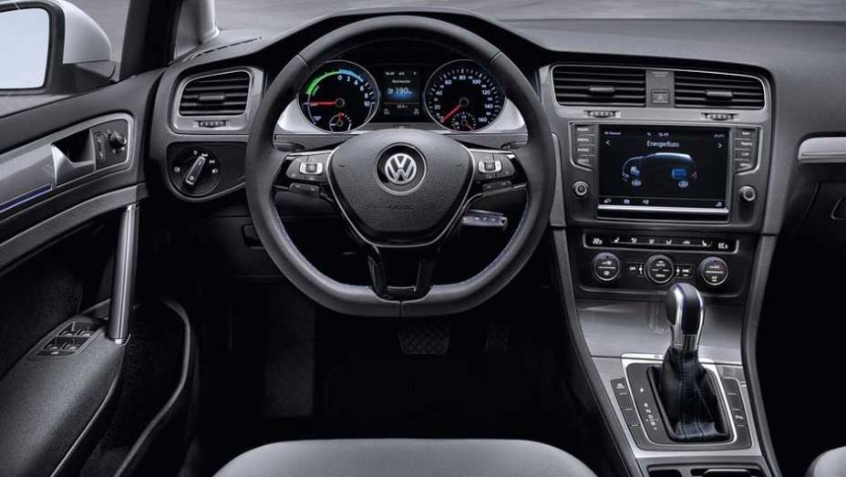 O interior é praticamente o mesmo das versões a gasolina e diesel... | <a href="https://preprod.quatrorodas.abril.com.br/saloes/frankfurt/2013/volkswagen-e-golf-e-up-752904.shtml" rel="migration">Leia mais</a>