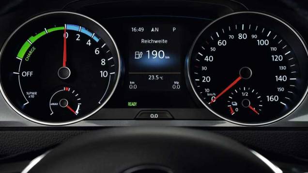 ... com exceção do painel, cujo conta-giros também indica quando a bateria está sendo carregada | <a href="https://preprod.quatrorodas.abril.com.br/saloes/frankfurt/2013/volkswagen-e-golf-e-up-752904.shtml" rel="migration">Leia mais</a> ... com exceção do painel, cujo conta-giros também indica quando a bateria está sendo carregada | <a href="https://preprod.quatrorodas.abril.com.br/saloes/frankfurt/2013/volkswagen-e-golf-e-up-752904.shtml" rel="migration">Leia mais</a>