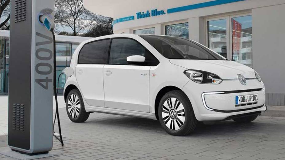 No caso do e-Up, o motor elétrico de 82 cv oferece torque instantâneo de 21,4 mkgf | <a href="https://preprod.quatrorodas.abril.com.br/saloes/frankfurt/2013/volkswagen-e-golf-e-up-752904.shtml" rel="migration">Leia mais</a>